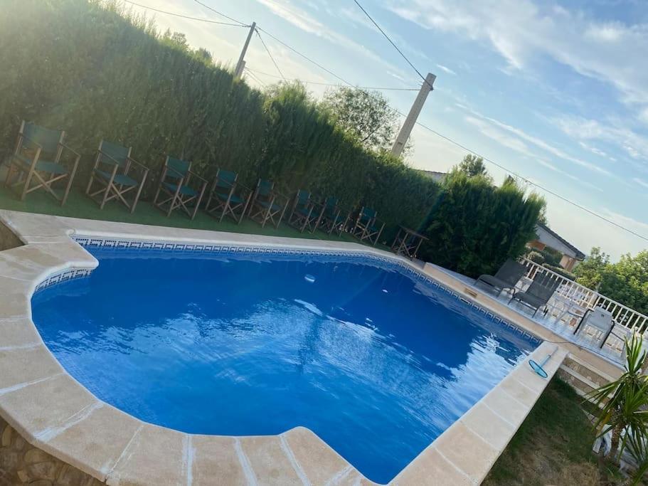 Encantador Y Acogedor Alojamiento Con Piscina Monserrat Exterior foto